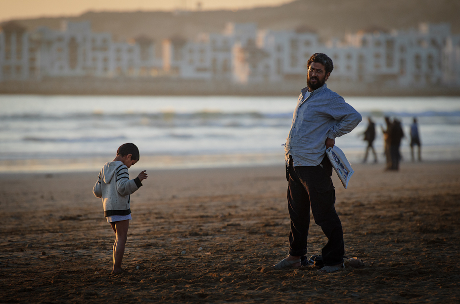  Ojciec synem Agadir Nikon D7000 AF-S Nikkor 70-200mm f/2.8G Maroko 0 morze plaża ludzie fotografia człowiek woda zbiornik wodny niebo piasek ocean
