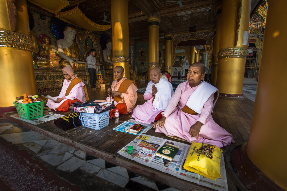  Mnisi Ludzie Nikon D7200 Sigma 10-20mm f/3.5 HSM 0 Myanmar świątynia religia tradycja rytuał