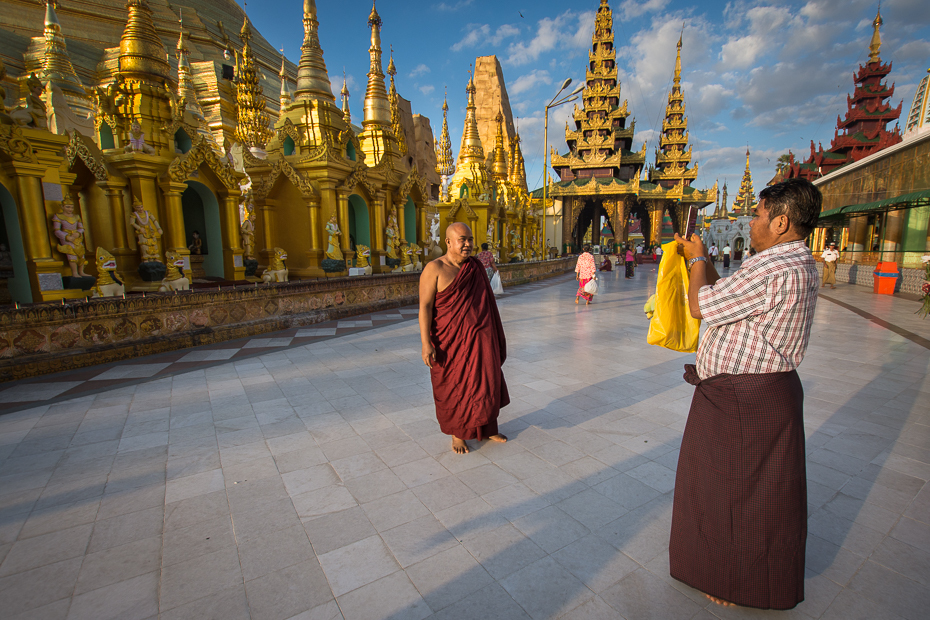  Fotografia Ludzie Nikon D7200 Sigma 10-20mm f/3.5 HSM 0 Myanmar religia atrakcja turystyczna świątynia turystyka miejsce kultu niebo Świątynia hinduska mnich tradycja