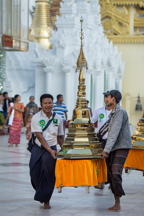 Przenosiny Ludzie Nikon D7200 AF-S Nikkor 70-200mm f/2.8G 0 Myanmar świątynia miejsce kultu wat tradycja religia turystyka rekreacja wolny czas