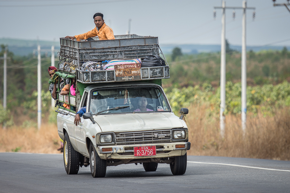  Mistrzowie upakowania drodze Nikon D7200 AF-S Nikkor 70-200mm f/2.8G 0 Myanmar samochód pojazd pojazd silnikowy rodzaj transportu transport projektowanie motoryzacyjne rodzinny samochód Droga na zewnątrz samochodu Samochód kompaktowy