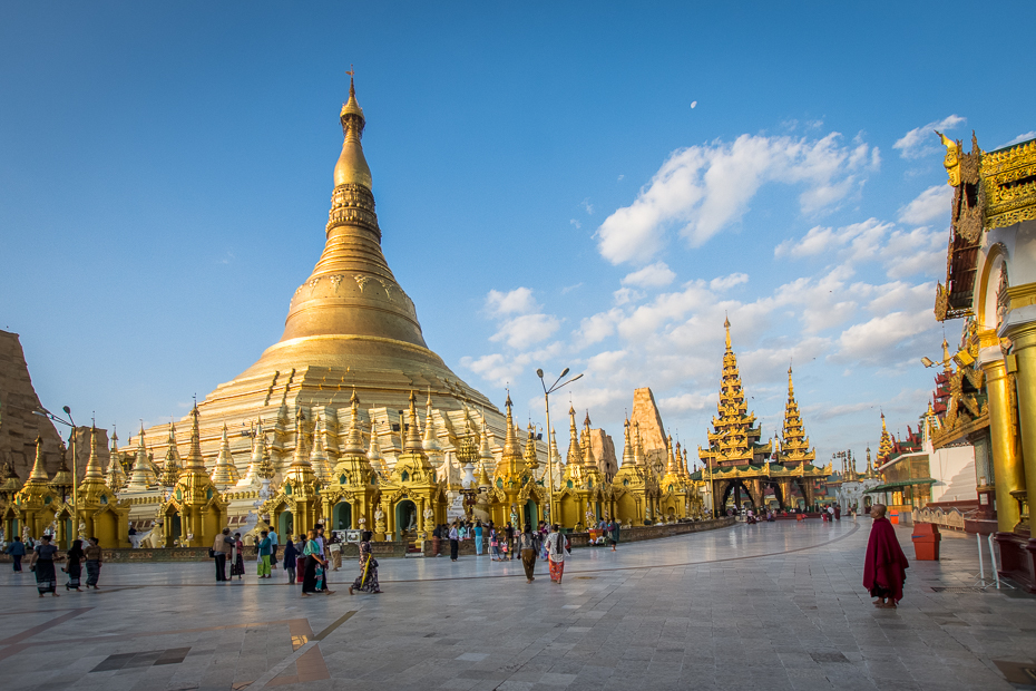  Shwedagon Pagoda Miejsca Nikon D7200 Sigma 10-20mm f/3.5 HSM 0 Myanmar punkt orientacyjny niebo pagoda wieża atrakcja turystyczna świątynia turystyka iglica Miasto rynek miejski