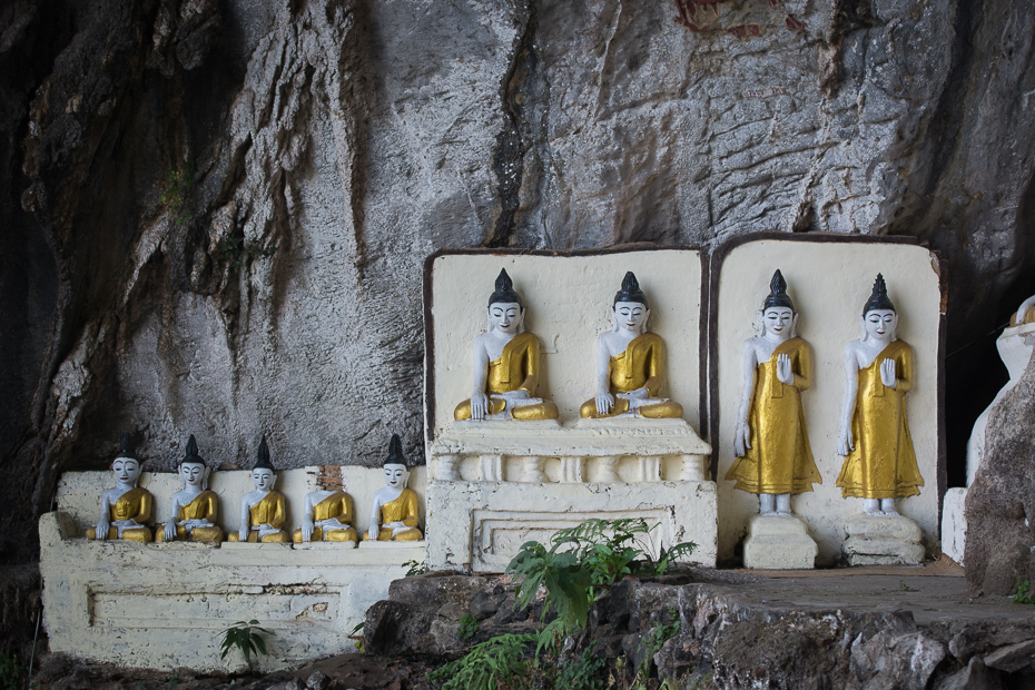  Jaskinia Yathebyan Ludzie Nikon D7100 AF-S Nikkor 70-200mm f/2.8G 0 Myanmar statua miejsce kultu świątynia rzeźba historyczna Strona pomnik religia atrakcja turystyczna Gautama Budda