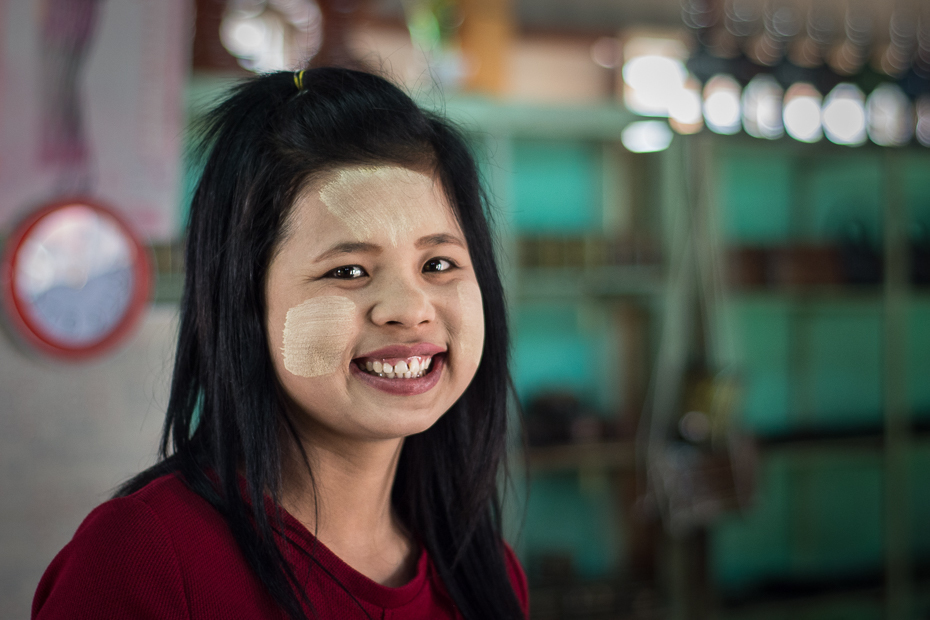  Uśmiech Jezioro Inle Nikon D7100 Nikkor 50mm f/1.8D 0 Myanmar Twarz wyraz twarzy skóra kobieta uśmiech osoba piękno dziewczyna dama emocja
