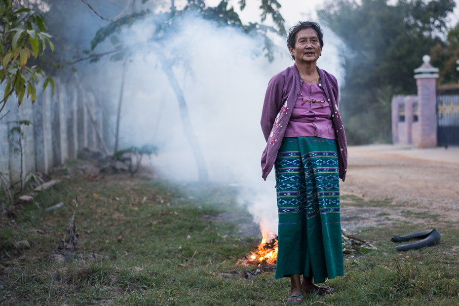  Palenie śmieci Jezioro Inle Nikon D7200 Nikkor 50mm f/1.8D 0 Myanmar Natura Zielony drzewo trawa dziewczyna roślina zjawisko ranek świątynia