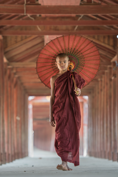  Mnich Ludzie Nikon D7100 AF-S Nikkor 70-200mm f/2.8G 0 Myanmar kobieta dama sukienka świątynia dziewczyna kostium mnich tradycja gejsza