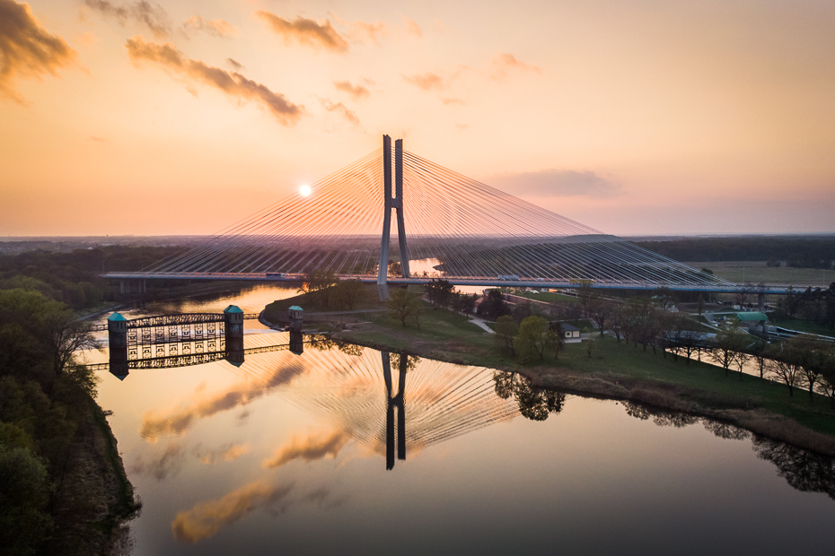  Most Rędziński Krajobraz Mavic Air odbicie most niebo świt woda rzeka zachód słońca naprawiony link horyzont wschód słońca