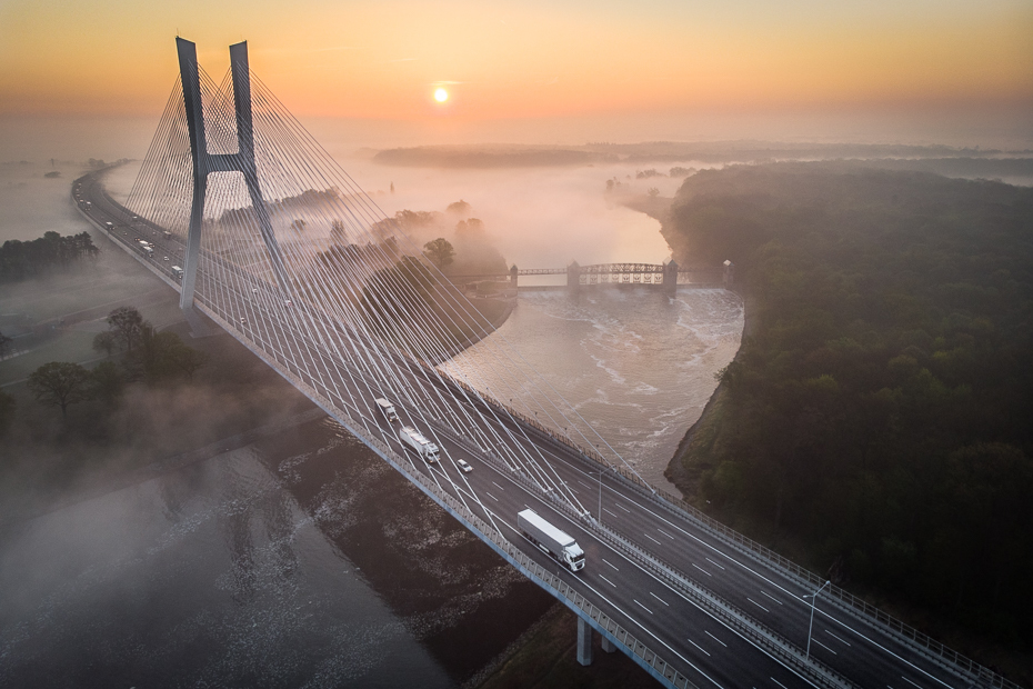  Most Rędziński Krajobraz Mavic Air most naprawiony link ranek świt morze wschód słońca mgła niebo horyzont zmierzch