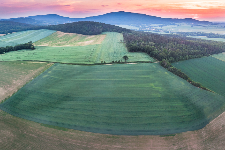  Ślęża Krajobraz Mavic Air Zielony łąka pole Fotografia lotnicza niebo wzgórze Równina obszar wiejski fotografia atmosfera ziemi