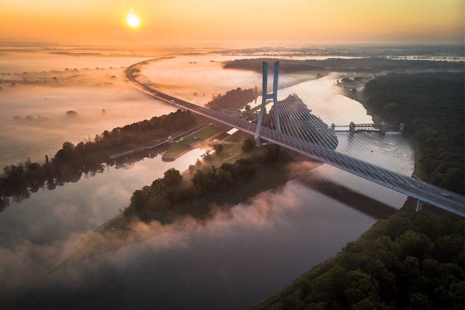  Most Rędziński Krajobraz Mavic Air niebo świt arteria wodna Fotografia lotnicza ranek zasoby wodne most wschód słońca rzeka horyzont