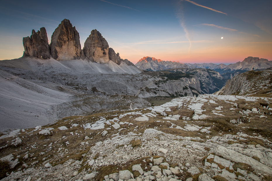  Tre Cime Lavaredo 0 Dolomity Nikon D7200 Sigma 10-20mm f/3.5 HSM Badlands górzyste formy terenu Góra niebo pustynia pasmo górskie skała grzbiet zimowy śnieg