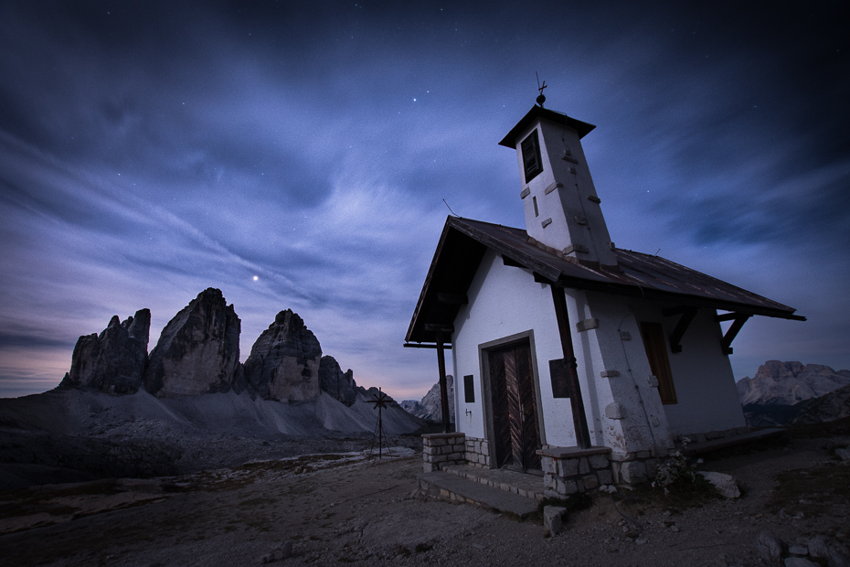  Rifugio Locatelli 0 Dolomity Nikon D7200 Sigma 10-20mm f/3.5 HSM niebo Chmura ciemność atmosfera Góra zjawisko meteorologiczne noc wieczór krajobraz budynek