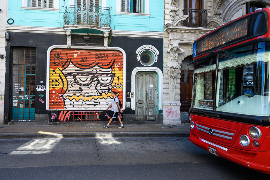  Mural Buenos Aires Nikon Nikkor 24-70mm f/4 0 Patagonia Sztuka uliczna obszar miejski sztuka transport graffiti ulica rodzaj transportu miasto pojazd sąsiedztwo