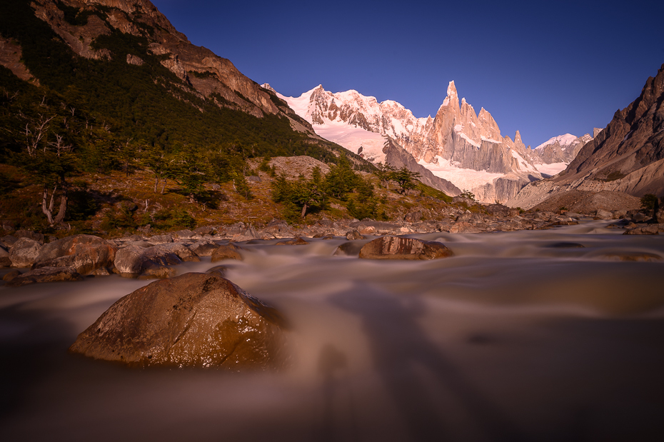  Cerro Torre Argentyna Nikon Nikkor 24-70mm f/4 0 Patagonia górzyste formy terenu Natura Góra Naturalny krajobraz pustynia niebo pasmo górskie odbicie skała Alpy