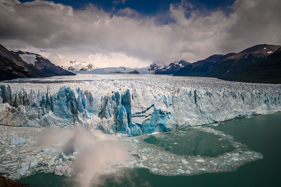  Lodowiec Perito Moreno Argentyna Nikon Nikkor 24-70mm f/4 0 Patagonia polarna czapa lodowa Jezioro polodowcowe lodowaty kształt terenu lodowiec góra lodowa lód Ocean Arktyczny pokrywa lodowa górzyste formy terenu Naturalny krajobraz