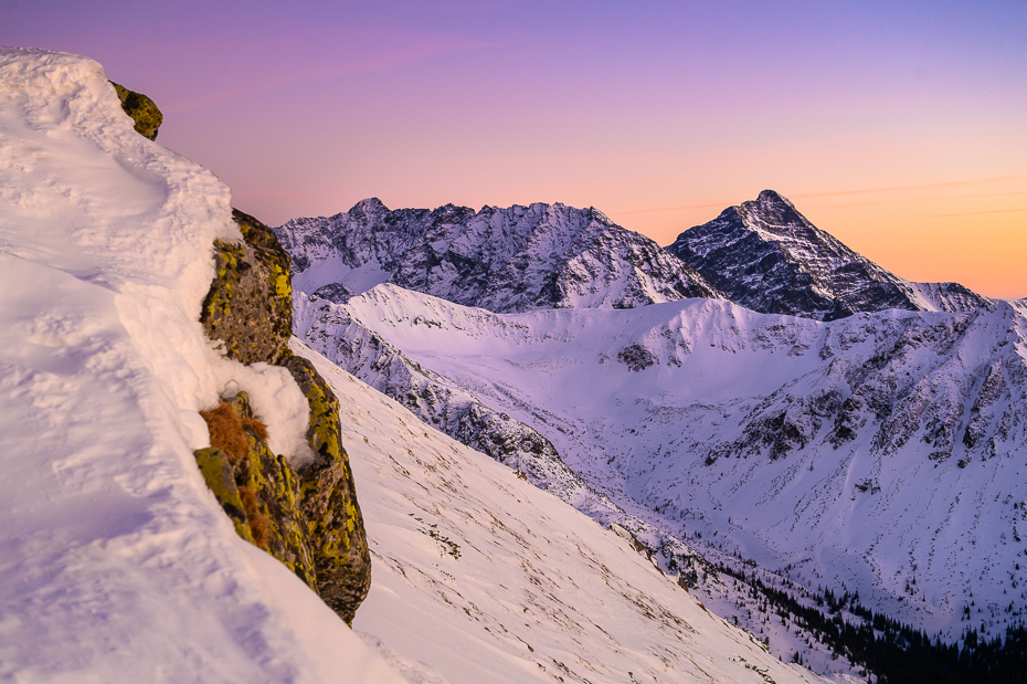  Tatry Nikon Nikkor 24-70mm f/4 górzyste formy terenu Góra pasmo górskie śnieg Natura lodowaty kształt terenu niebo zimowy Alpy zjawisko geologiczne