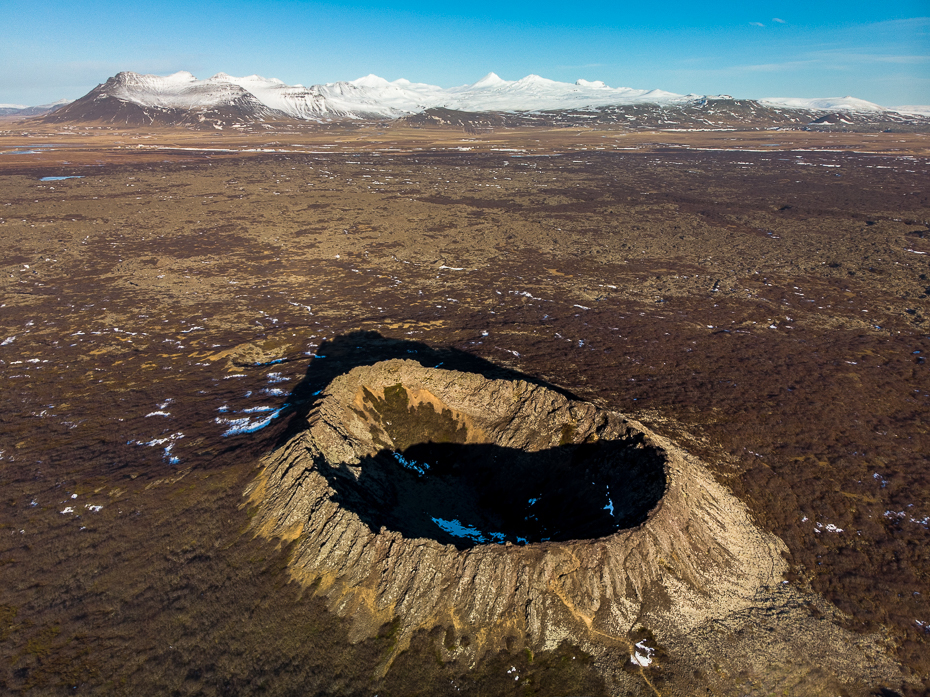  Krater wulkanu 0 Islandia Mavic Air górzyste formy terenu Krater wulkaniczny Krater uderzeniowy Góra pustynia skała geologia niebo średniogórze krajobraz