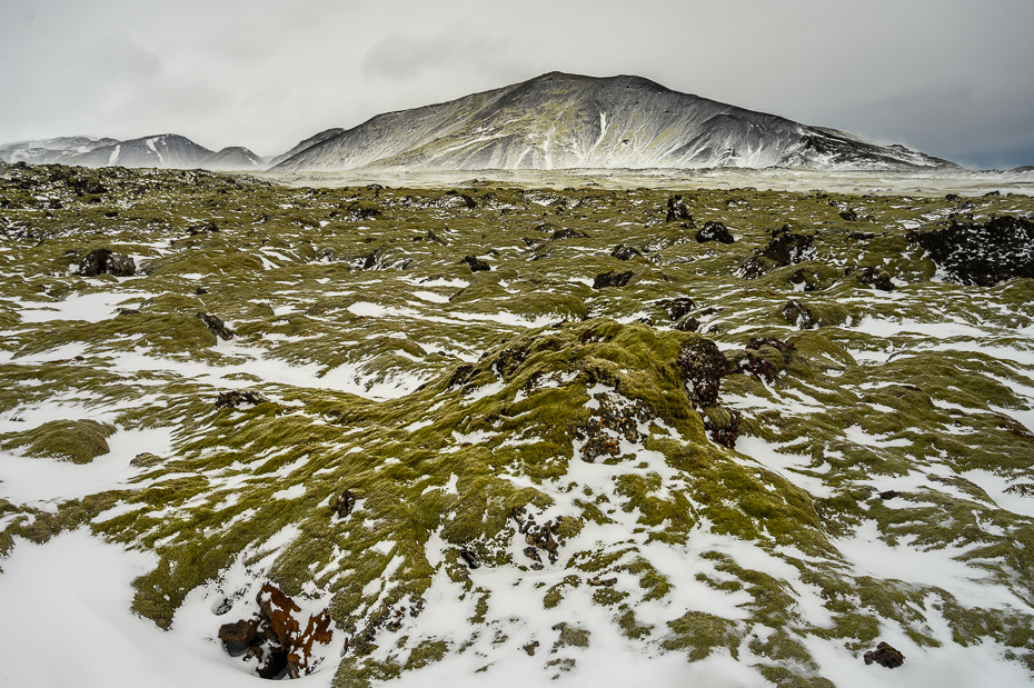  Islandia 0 Nikon Nikkor 24-70mm f/4 górzyste formy terenu Góra średniogórze grzbiet spadł śnieg pustynia wzgórze szczyt pasmo górskie