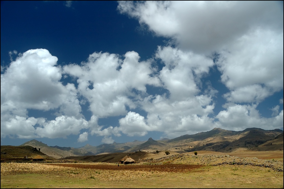  Góry Bale Krajobraz Nikon D70 AF-S Zoom-Nikkor 18-70mm f/3.5-4.5G IF-ED Etiopia 0 niebo Chmura łąka średniogórze ekosystem cumulus pole górzyste formy terenu Równina dzień