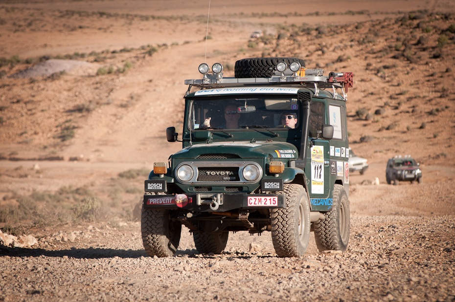  Team 112: Toyota BJ40 Maroko Nikon D300 AF-S Nikkor 70-200mm f/2.8G Budapeszt Bamako 0 samochód poza trasami off wyścigi drogowe pojazd Pojazd terenowy gleba rajd samochodowy pustynia krajobraz eoliczny krajobraz