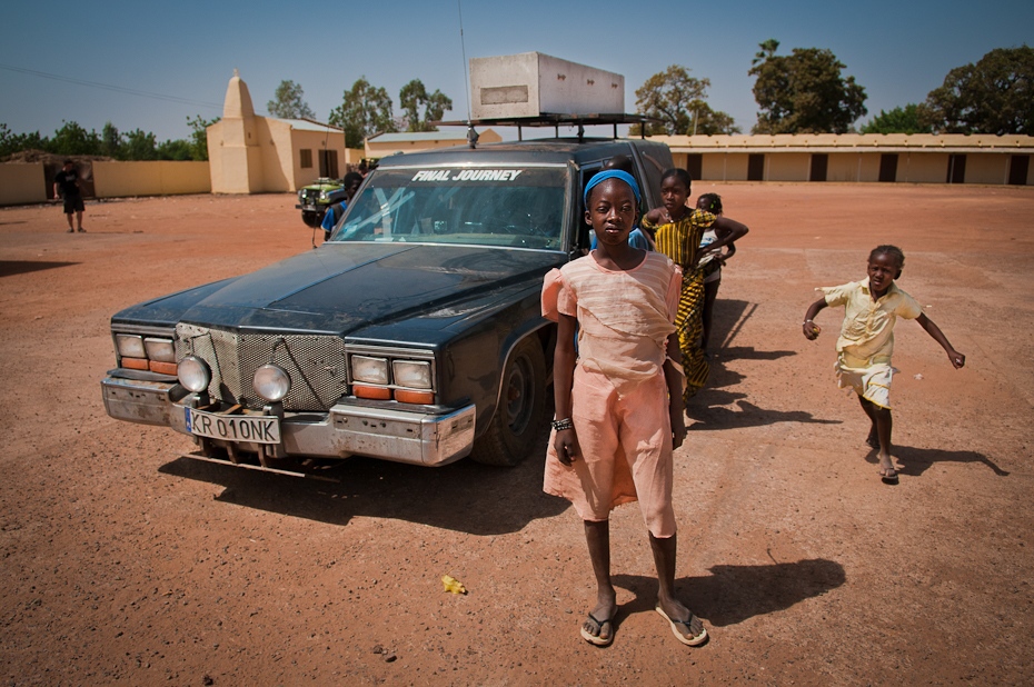  Team 152: Final Journey Mali Nikon D300 AF-S Zoom-Nikkor 17-55mm f/2.8G IF-ED Budapeszt Bamako 0 samochód pojazd projektowanie motoryzacyjne pojazd silnikowy rodzinny samochód luksusowy pojazd na zewnątrz samochodu