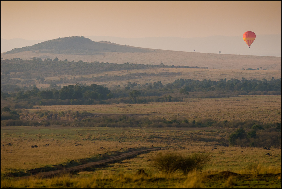  Masai Mara rano Krajobraz Nikon D200 AF-S Nikkor 70-200mm f/2.8G Kenia 0 ekosystem łąka Równina niebo sawanna wzgórze pole ranek atmosfera ziemi obszar wiejski