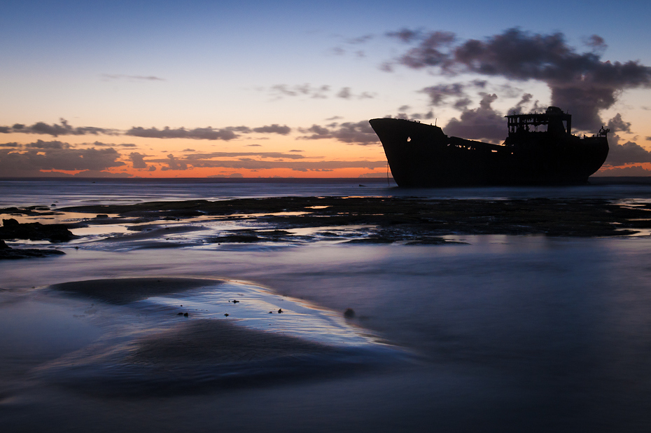  Ship Wreck Maroko Nikon D300 AF-S Zoom-Nikkor 17-55mm f/2.8G IF-ED Budapeszt Bamako 0 morze odbicie niebo formy przybrzeżne i oceaniczne woda Wybrzeże zachód słońca horyzont świt wschód słońca