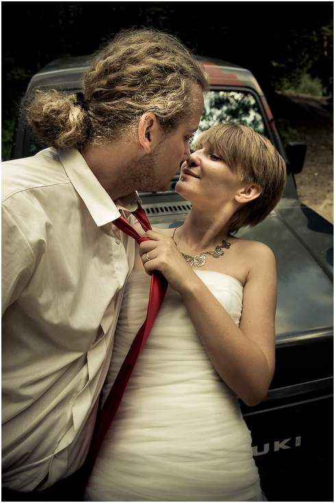  Plener Ewa Łukasz Nikon D300 AF-S Zoom-Nikkor 17-55mm f/2.8G IF-ED Ślubne fotografia panna młoda odzież dla nowożeńców ślub Pan młody ceremonia modne dodatki dziewczyna suknia ślubna romans