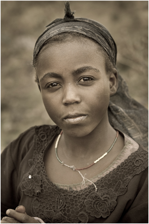  Dziewczynka Ludzie Nikon D70 AF-S Micro Nikkor 60mm f/2.8G Etiopia 0 fotografia Twarz osoba głowa dama dziewczyna oko portret czarny i biały