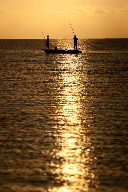  Rybacy Krajobraz Nikon D300 AF-S Zoom-Nikkor 17-55mm f/2.8G IF-ED Zanzibar 0 morze horyzont woda zbiornik wodny zachód słońca spokojna niebo ocean wschód słońca Wybrzeże