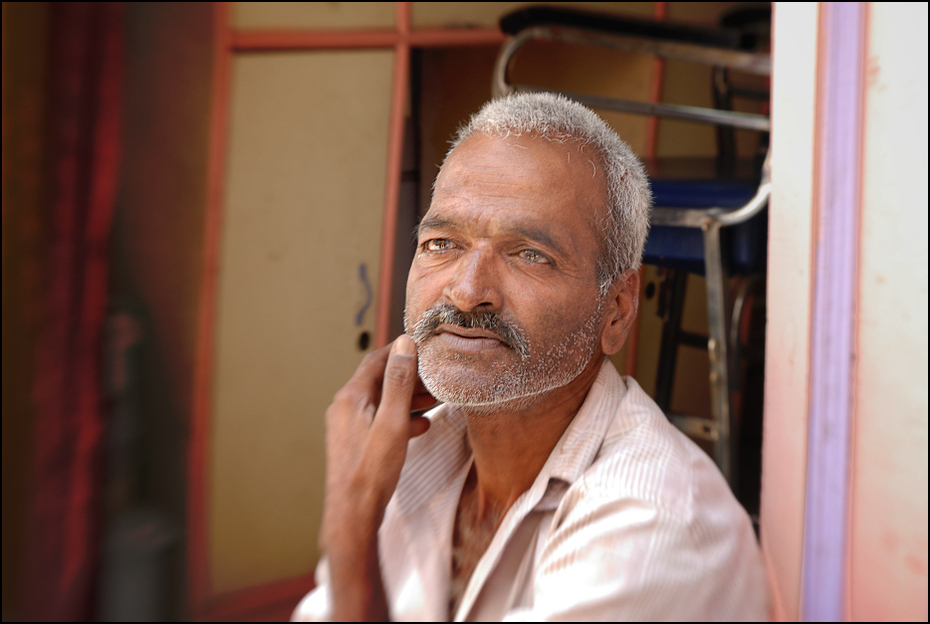  Fryzjer Portret Nikon D200 Lensbaby Indie 0 zarost człowiek Broda emeryt wąsy