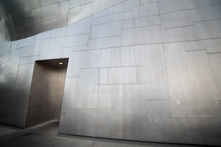  EMP Museum 0 Seattle nikon d750 Sigma 15-30mm f/3.5-4.5 Aspherical Ściana architektura lekki Struktura światło dzienne dzień piętro beton projekt linia