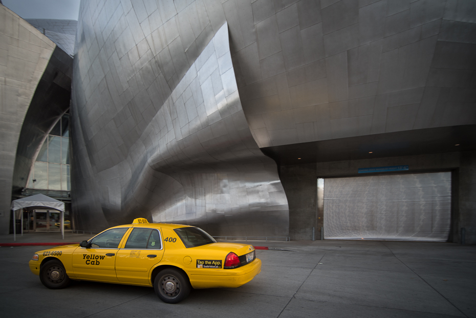  EMP Museum 0 Seattle nikon d750 Sigma 15-30mm f/3.5-4.5 Aspherical samochód pojazd silnikowy pojazd architektura projektowanie motoryzacyjne dzień luksusowy pojazd rodzinny samochód niebo na zewnątrz samochodu