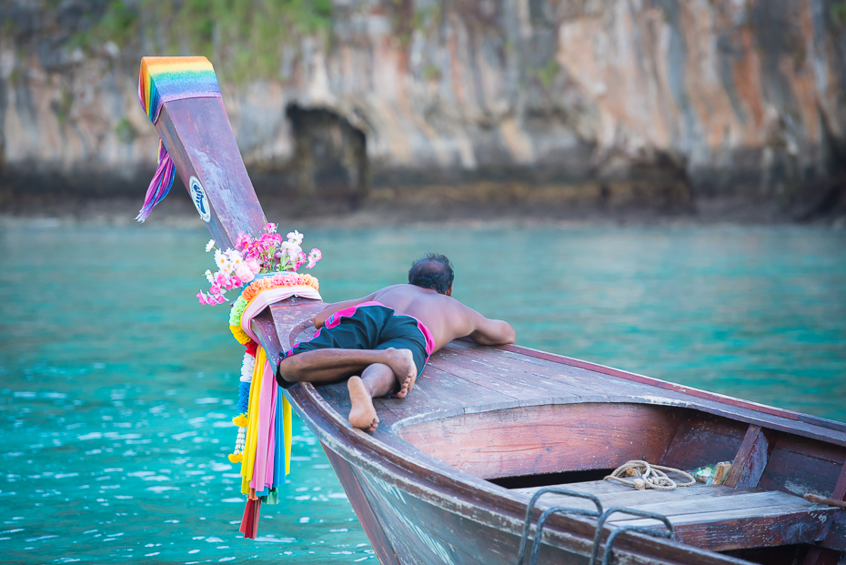  Relaks Pocztówka nikon d750 Nikon AF-S Nikkor 70-200mm f/2.8G Tajlandia 0 woda transport wodny wolny czas wakacje zabawa żeglarstwo wioślarstwo na wodzie turystyka łódź morze