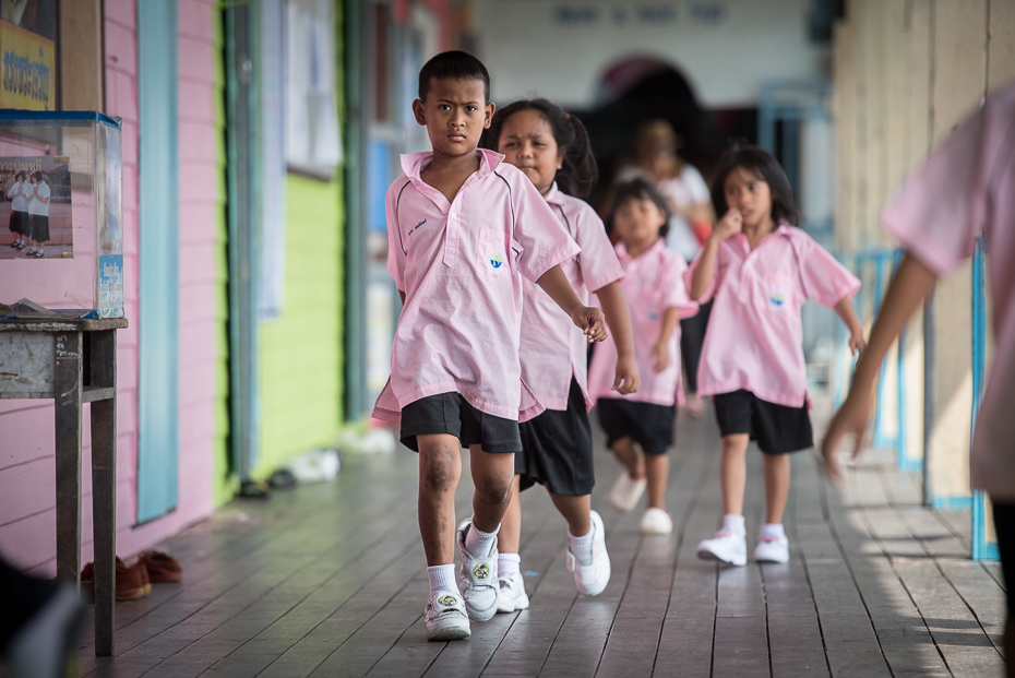 Szkoła wyspie Edukacja nikon d750 Nikon AF-S Nikkor 70-200mm f/2.8G Tajlandia 0 dziecko różowy dzień dziewczyna Sport miejsce publiczne migawka młodość zabawa chłopak
