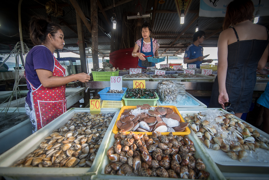  Owoce morza Small business nikon d750 Sigma 15-30mm f/3.5-4.5 Aspherical Tajlandia 0 jedzenie rynek uliczne jedzenie kuchnia jako sposób gotowania sprzedawca produkować żywność pochodzenia zwierzęcego