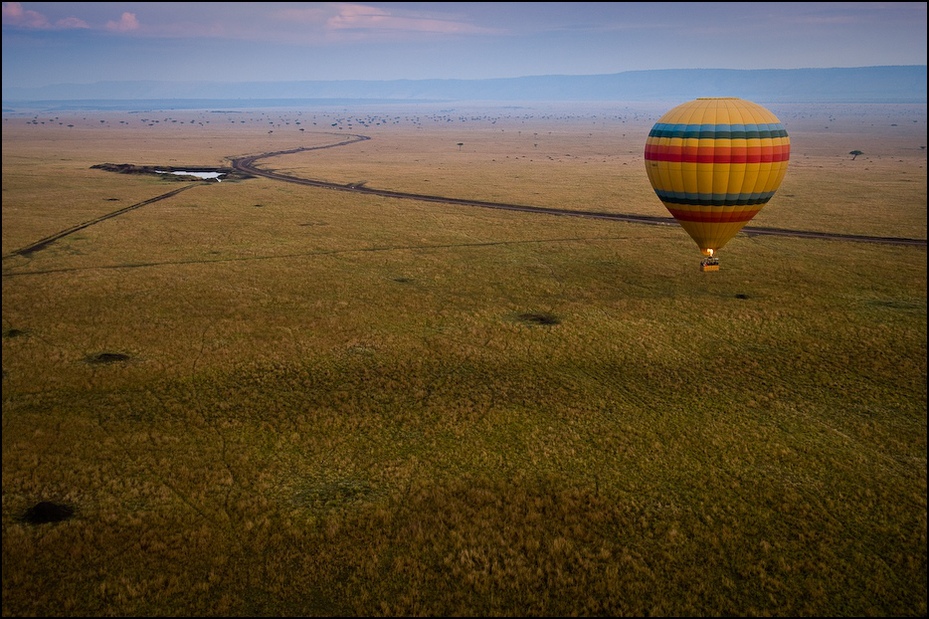 Masai Mara balonem Balon Nikon D300 AF-S Zoom-Nikkor 17-55mm f/2.8G IF-ED Kenia 0 latanie balonem balon na gorące powietrze niebo pole atmosfera Równina ranek atmosfera ziemi horyzont łąka
