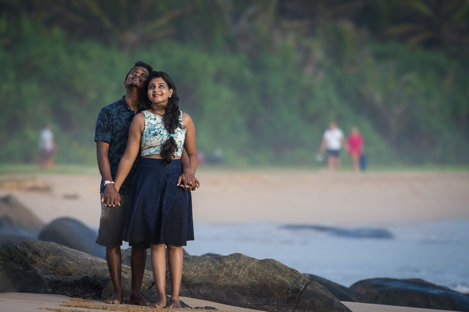 Zakochani Krajobraz Nikon D7200 NIKKOR 200-500mm f/5.6E AF-S Sri Lanka 0 fotografia piękno dziewczyna wakacje zabawa sesja zdjęciowa plaża Miesiąc miodowy uśmiech