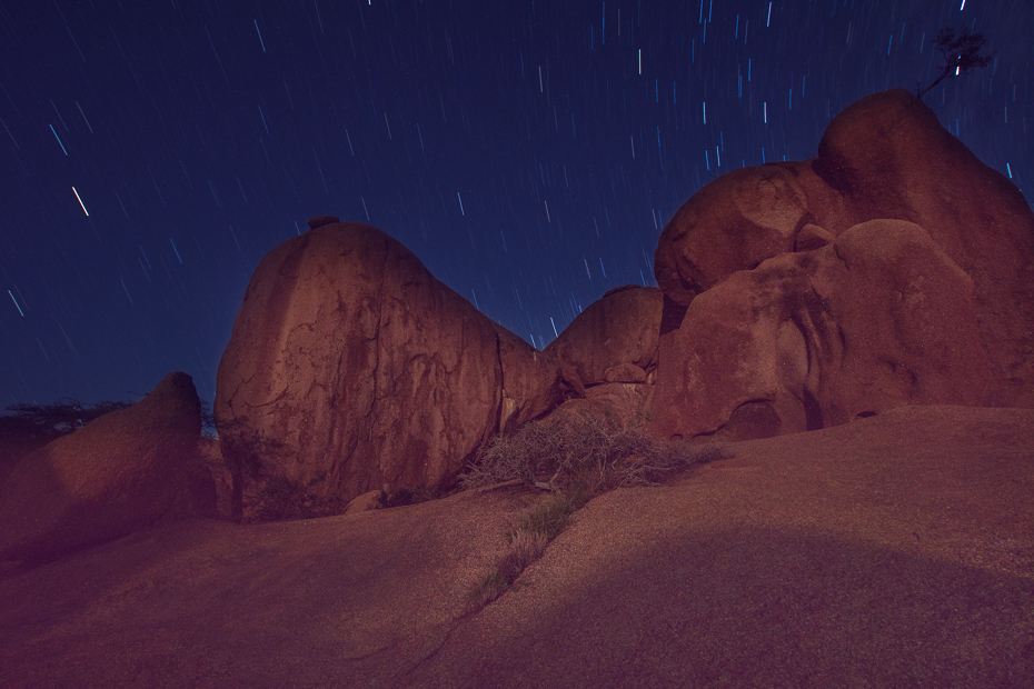  Spitzkoppe nocą Krajobraz Nikon D7100 Sigma 10-20mm f/3.5 HSM Namibia 0 niebo skała atmosfera gwiazda lekki zjawisko geologiczne noc tworzenie zjawisko krajobraz