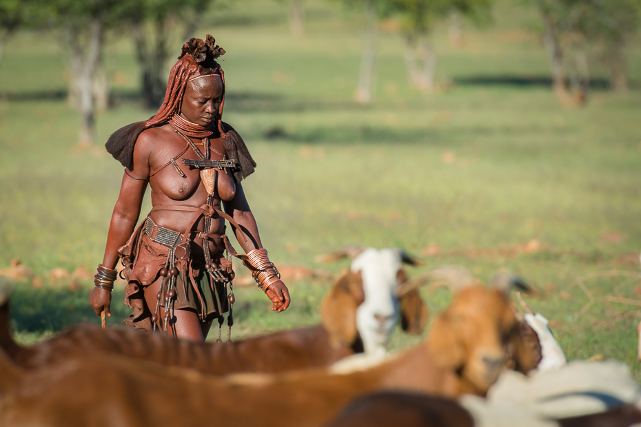  Wioska Himba Nikon D7100 Sigma 10-20mm f/3.5 HSM Namibia 0 ludzie plemię trawa drzewo