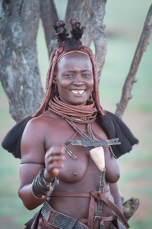  Wioska Himba Nikon D7100 AF-S Nikkor 70-200mm f/2.8G Namibia 0 ludzie plemię świątynia dziewczyna