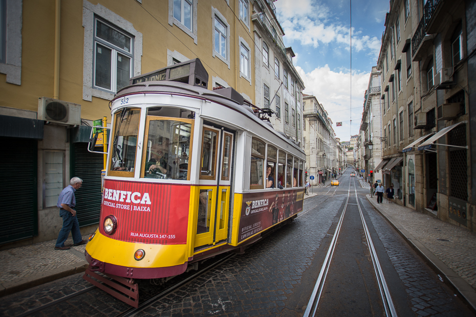  Tramwaj Lizbona Nikon D7200 Sigma 10-20mm f/3.5 HSM Portugalia 0 tramwajowy transport obszar Metropolitalny rodzaj transportu obszar miejski tor miasto kolejka linowa metropolia Elektryczność
