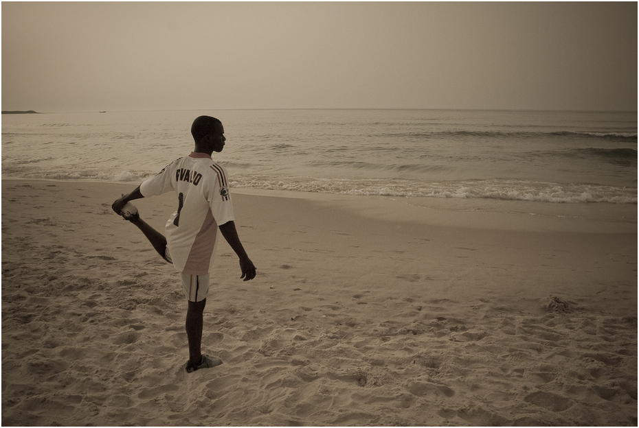  Rivaldo Dakar Nikon D200 AF-S Zoom-Nikkor 18-70mm f/3.5-4.5G IF-ED Senegal 0 morze plaża zbiornik wodny piasek ocean niebo na stojąco woda wakacje Wybrzeże